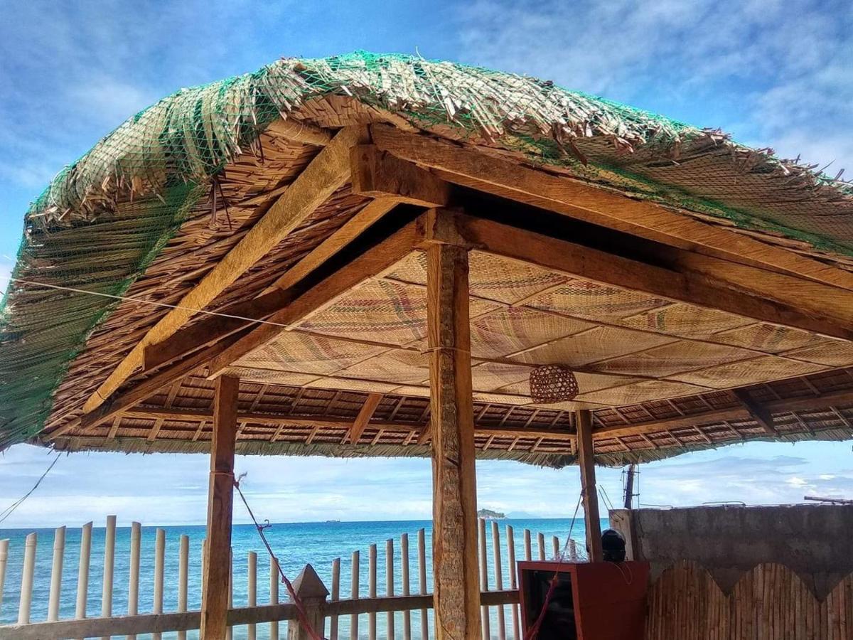 Suba Beach Nipa Huts Apartamento Daanbantayan Exterior foto